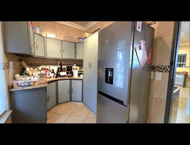 3 BEDROOM HOUSE FOR SALE IN BRACKENHURST